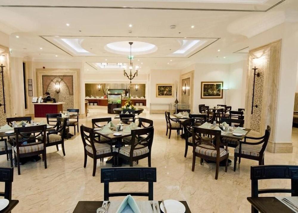 Ayla Hotel Al Ain Luaran gambar