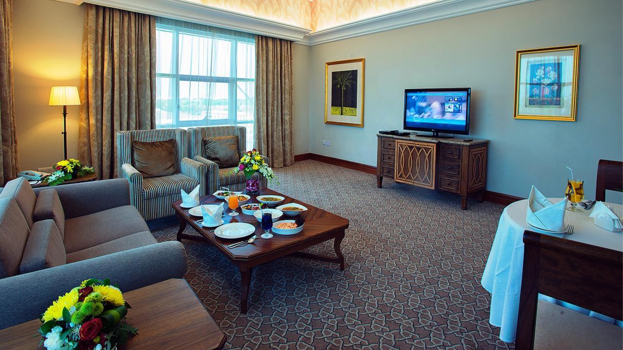 Ayla Hotel Al Ain Luaran gambar